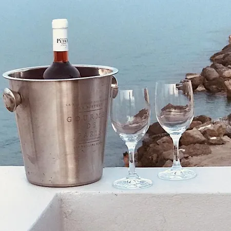 Fotakis - Comfortable Newbuilt 2 Bedroom Home, 20 Meters From The Sea Apartament