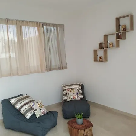 Fotakis - Comfortable Newbuilt 2 Bedroom Home, 20 Meters From The Sea