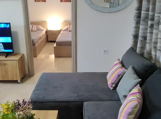 Appartement Fotakis - Comfortable Newbuilt 2 Bedroom Home, 20 Meters From The Sea *