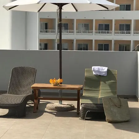 Fotakis - Comfortable Newbuilt 2 Bedroom Home, 20 Meters From The Sea Apartmán