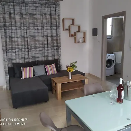 Fotakis - Comfortable Newbuilt 2 Bedroom Home, 20 Meters From The Sea Apartmán Kardamena (Kos)