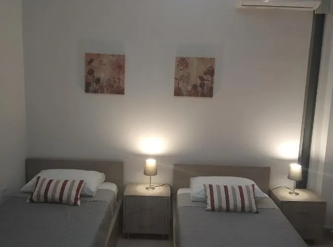 Fotakis - Comfortable Newbuilt 2 Bedroom Home, 20 Meters From The Sea