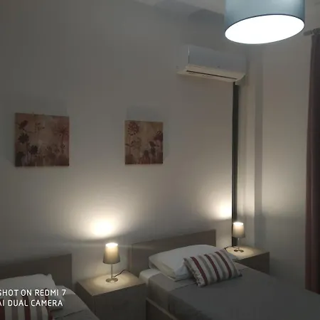 아파트 Fotakis - Comfortable Newbuilt 2 Bedroom Home, 20 Meters From The Sea *