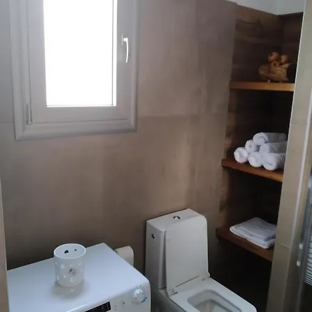 アパート Fotakis - Comfortable Newbuilt 2 Bedroom Home, 20 Meters From The Sea *