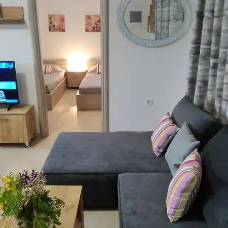 アパート Fotakis - Comfortable Newbuilt 2 Bedroom Home, 20 Meters From The Sea *